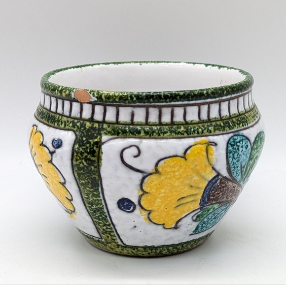Italy Small Earthenware White Green Floral Planter - Picture 3 of 9